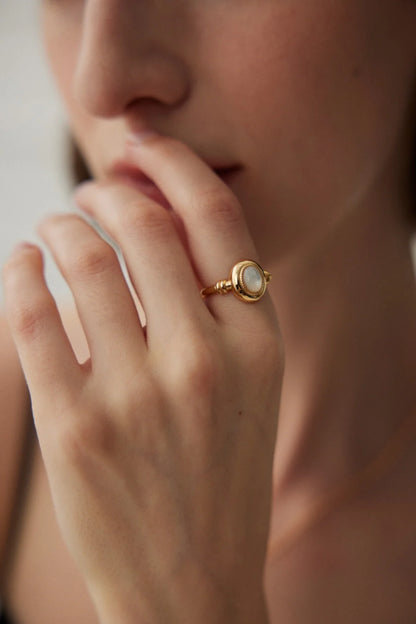 Lulu Pearl Ring